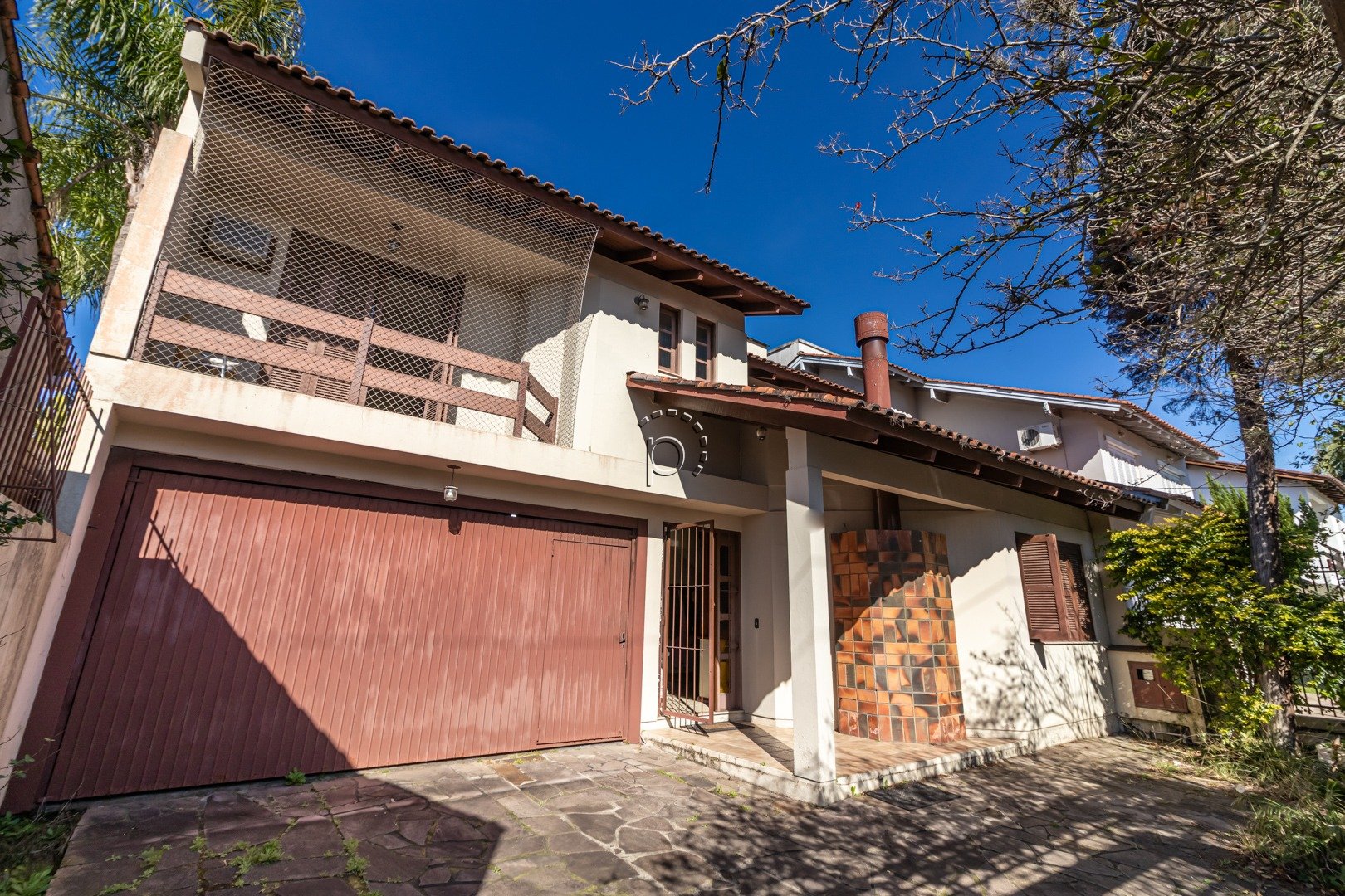 Casa à venda com 247m², 3 quartos, 1 suíte, 2 vagas no bairro Ipanema em Porto Alegre