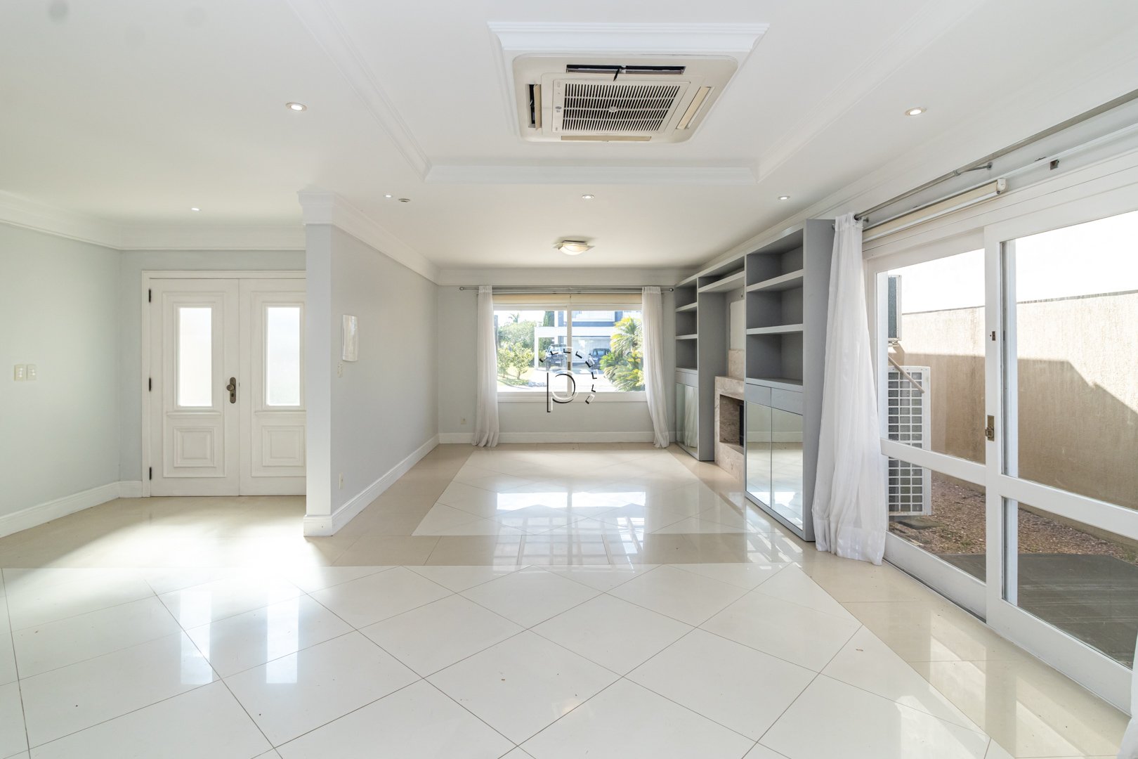 Casa em Condomínio para alugar com 250m², 3 quartos, 1 suíte, 4 vagas no bairro Terra Ville em Porto Alegre - Foto 5