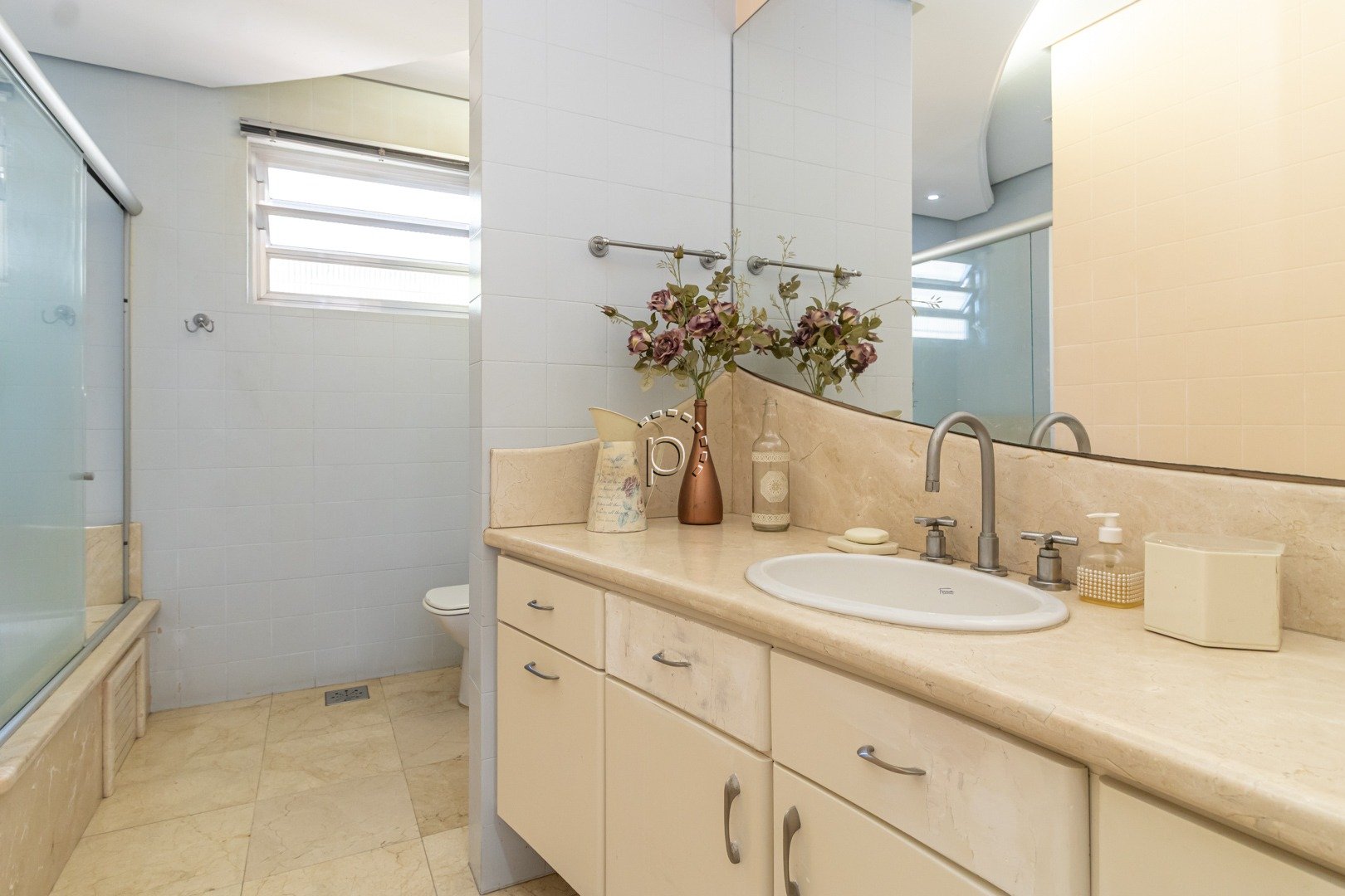 Casa para alugar com 220m², 3 quartos no bairro Hípica em Porto Alegre - Foto 10