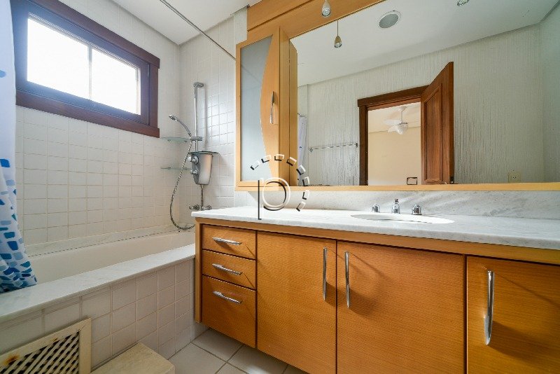 Casa em Condomínio para alugar com 484m², 4 quartos no bairro Terra Ville em Porto Alegre - Foto 16