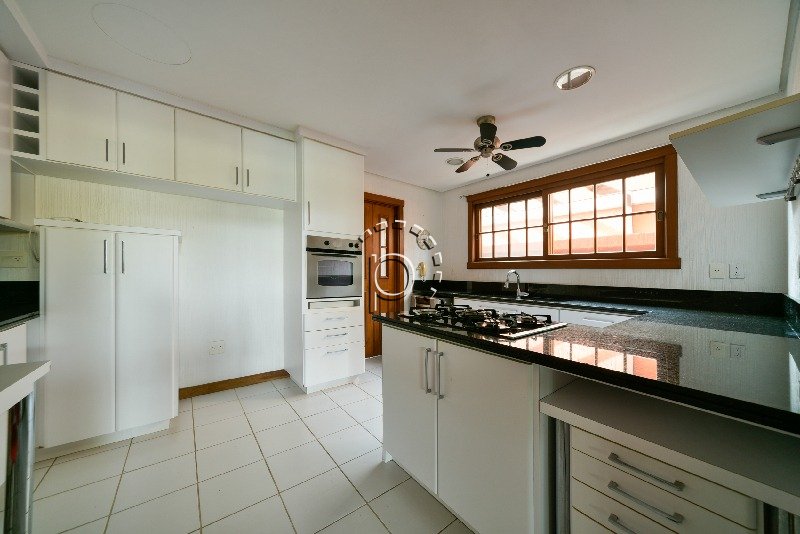 Casa em Condomínio para alugar com 484m², 4 quartos no bairro Terra Ville em Porto Alegre - Foto 27