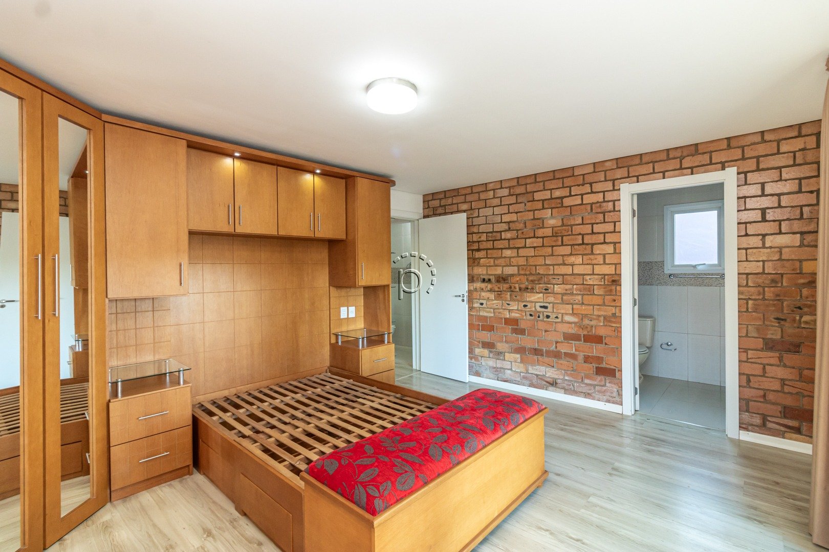 Casa para alugar com 308m², 2 quartos, 1 suíte no bairro Hípica em Porto Alegre - Foto 15