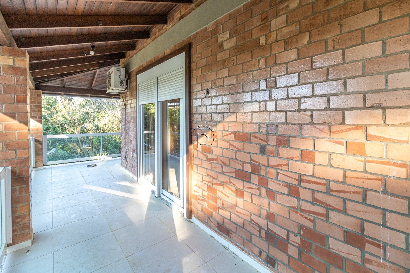 Casa para alugar com 308m², 2 quartos, 1 suíte no bairro Hípica em Porto Alegre - Foto 17