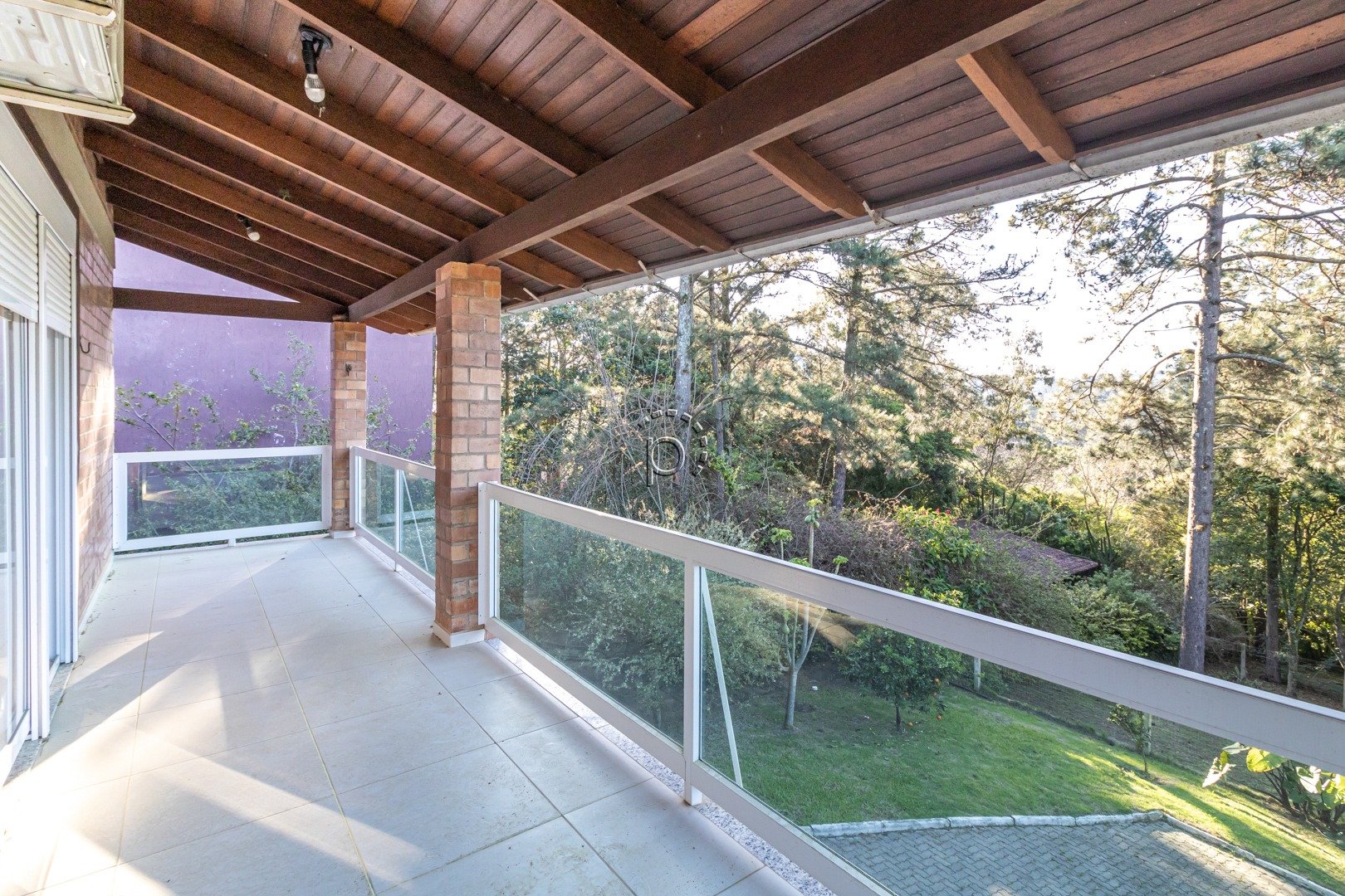 Casa para alugar com 308m², 2 quartos, 1 suíte no bairro Hípica em Porto Alegre - Foto 19