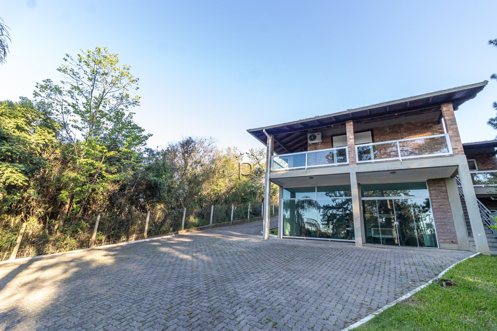 Casa para alugar com 308m², 2 quartos, 1 suíte no bairro Hípica em Porto Alegre - Foto 32