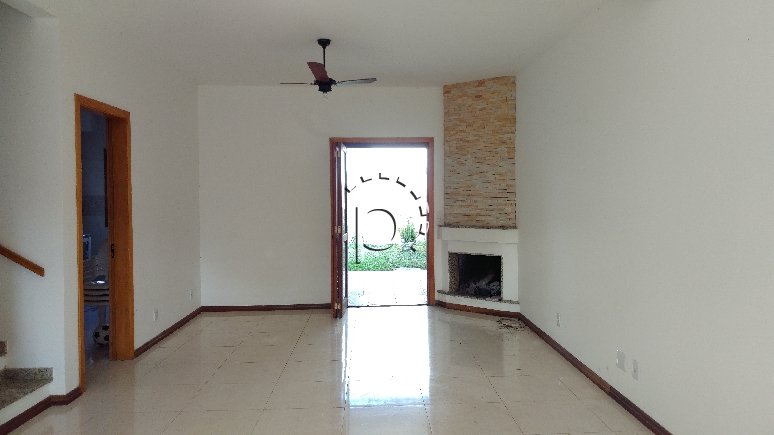 Casa à venda com 167m², 2 quartos, 2 suítes, 2 vagas no bairro Aberta dos Morros em Porto Alegre