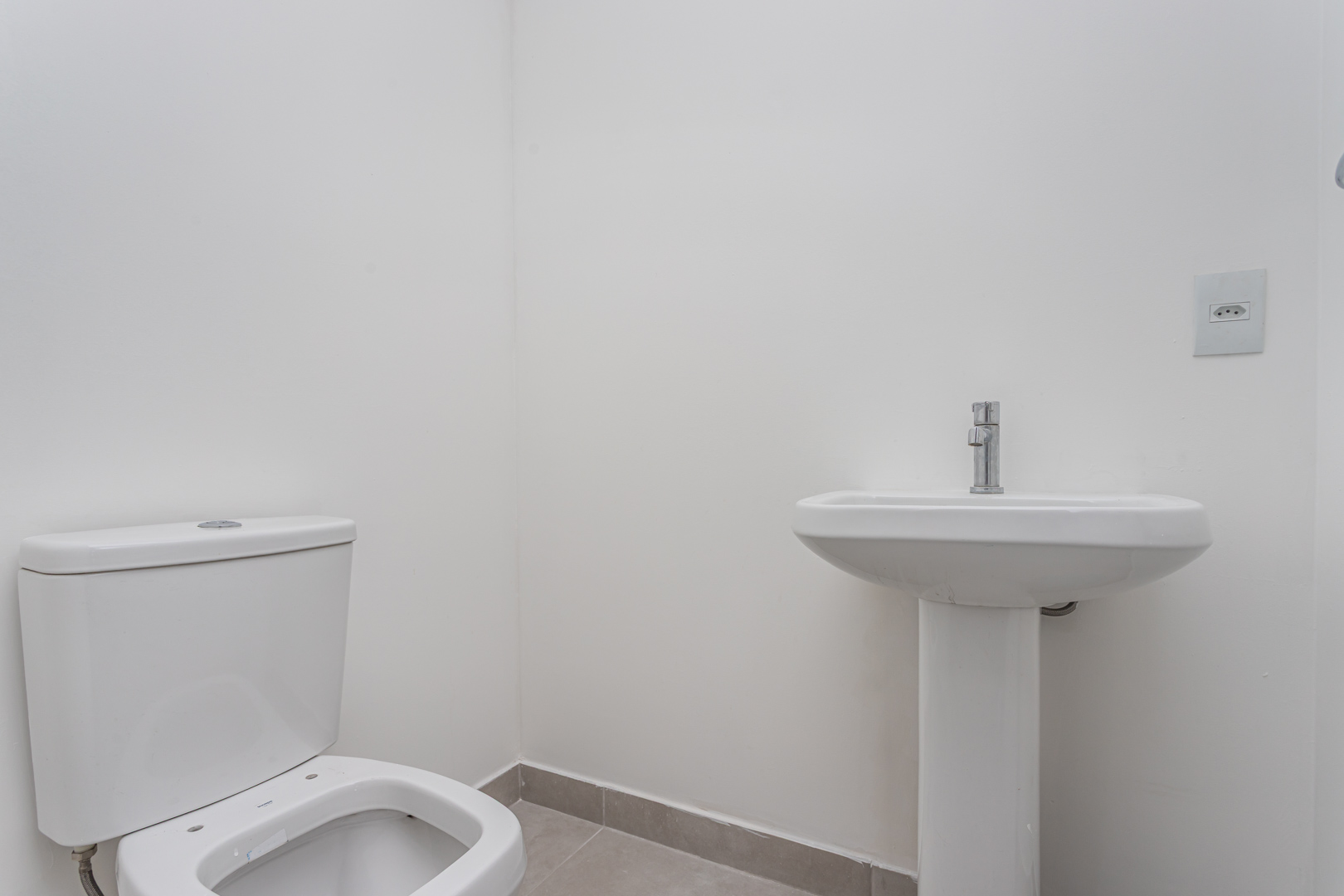 Sala para alugar com 40m² no bairro Menino Deus em Porto Alegre - Foto 5