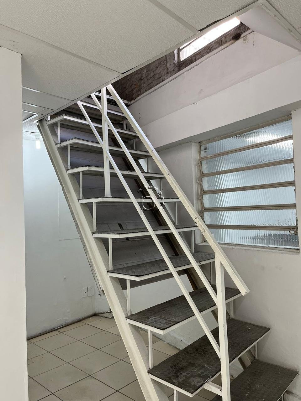 Loja para alugar com 180m² no bairro Azenha em Porto Alegre - Foto 2