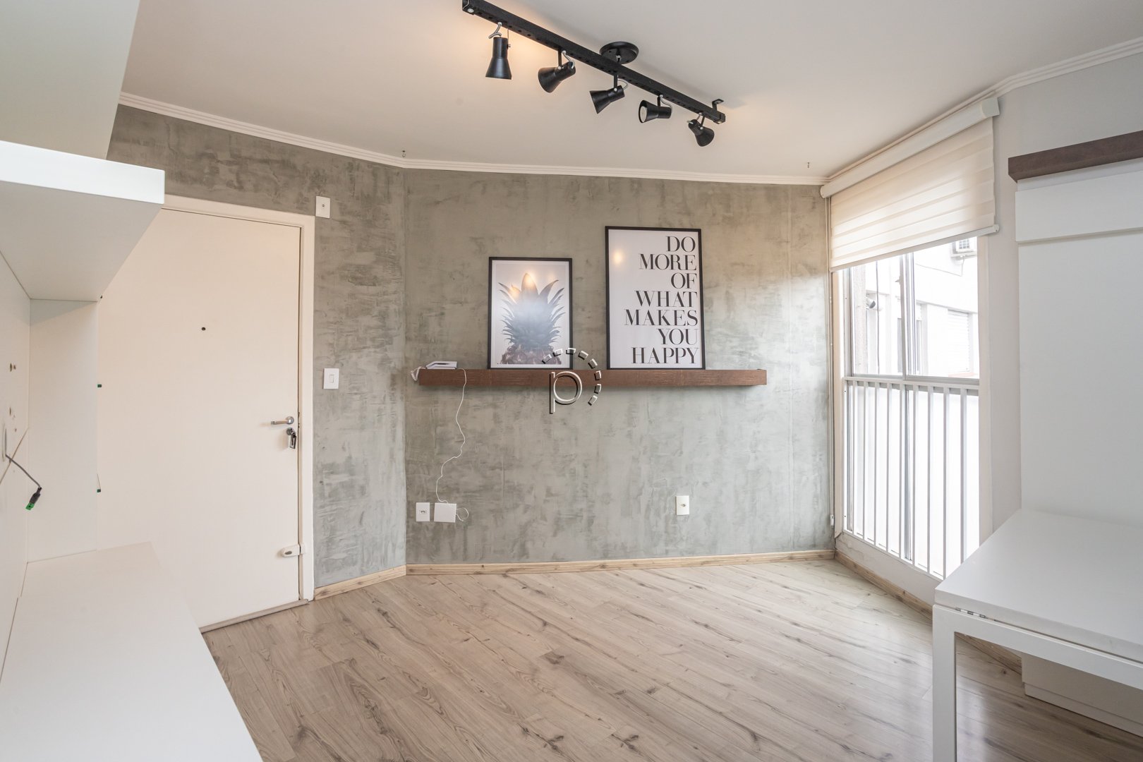 Apartamento à venda com 56m², 2 quartos, 1 vaga no bairro Cristal em Porto Alegre