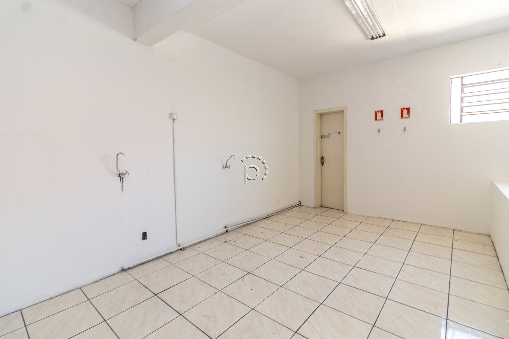 Loja para alugar com 244m² no bairro Cavalhada em Porto Alegre - Foto 14