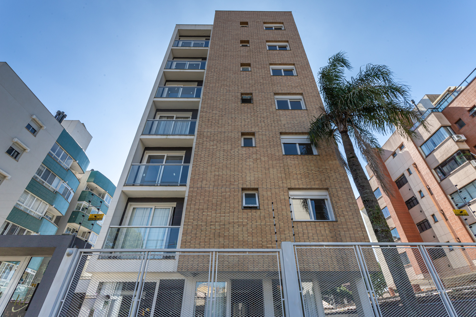 Apartamento à venda com 112m², 3 quartos, 2 suítes, 2 vagas no bairro Tristeza em Porto Alegre