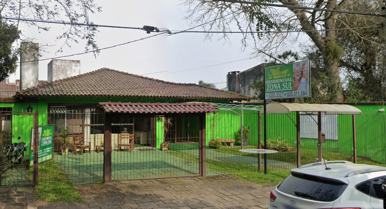 Casa Comercial para alugar com 400m², 8 quartos no bairro Ipanema em Porto Alegre