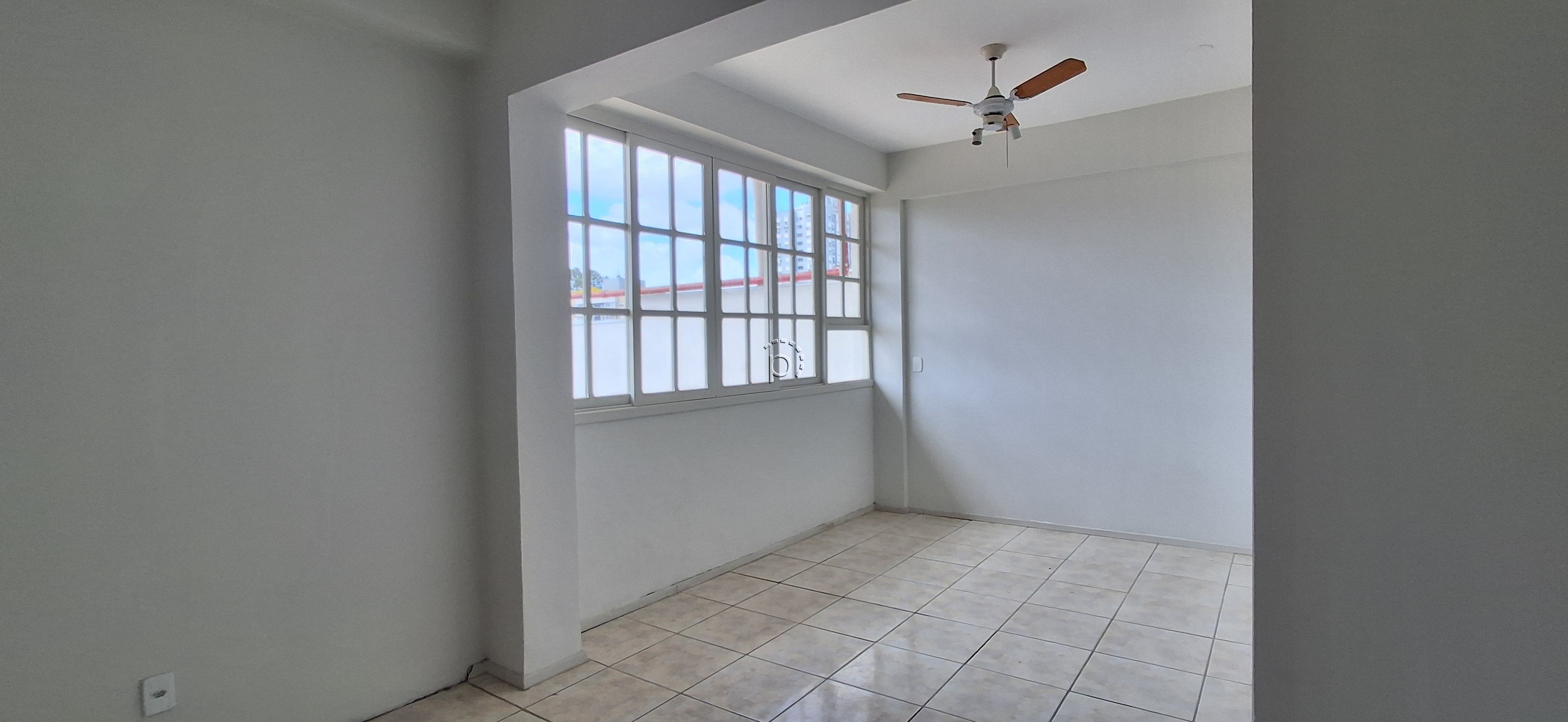 Apartamento para alugar com 90m², 2 quartos, 2 suítes no bairro Cristal em Porto Alegre - Foto 28