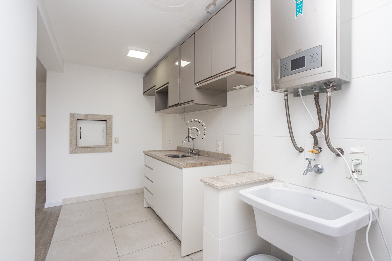 Apartamento à venda com 91m², 3 quartos, 1 suíte, 2 vagas no bairro Tristeza em Porto Alegre - Foto 10