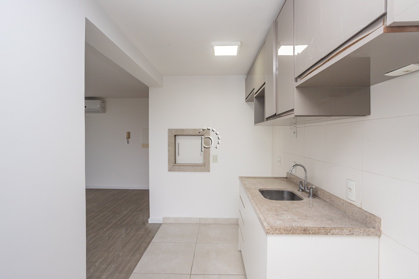 Apartamento à venda com 91m², 3 quartos, 1 suíte, 2 vagas no bairro Tristeza em Porto Alegre - Foto 11