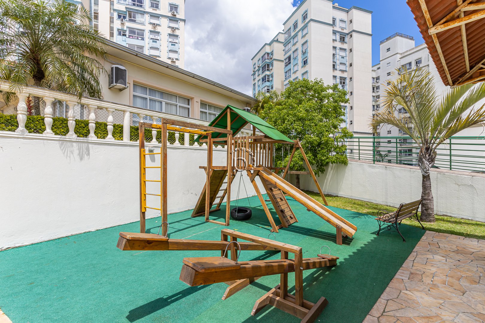 Cobertura à venda com 135m², 3 quartos, 1 suíte, 2 vagas no bairro Cavalhada em Porto Alegre - Foto 49