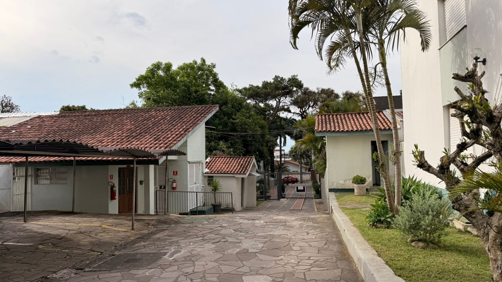 Apartamento à venda com 49m², 1 quarto, 1 vaga no bairro Tristeza em Porto Alegre