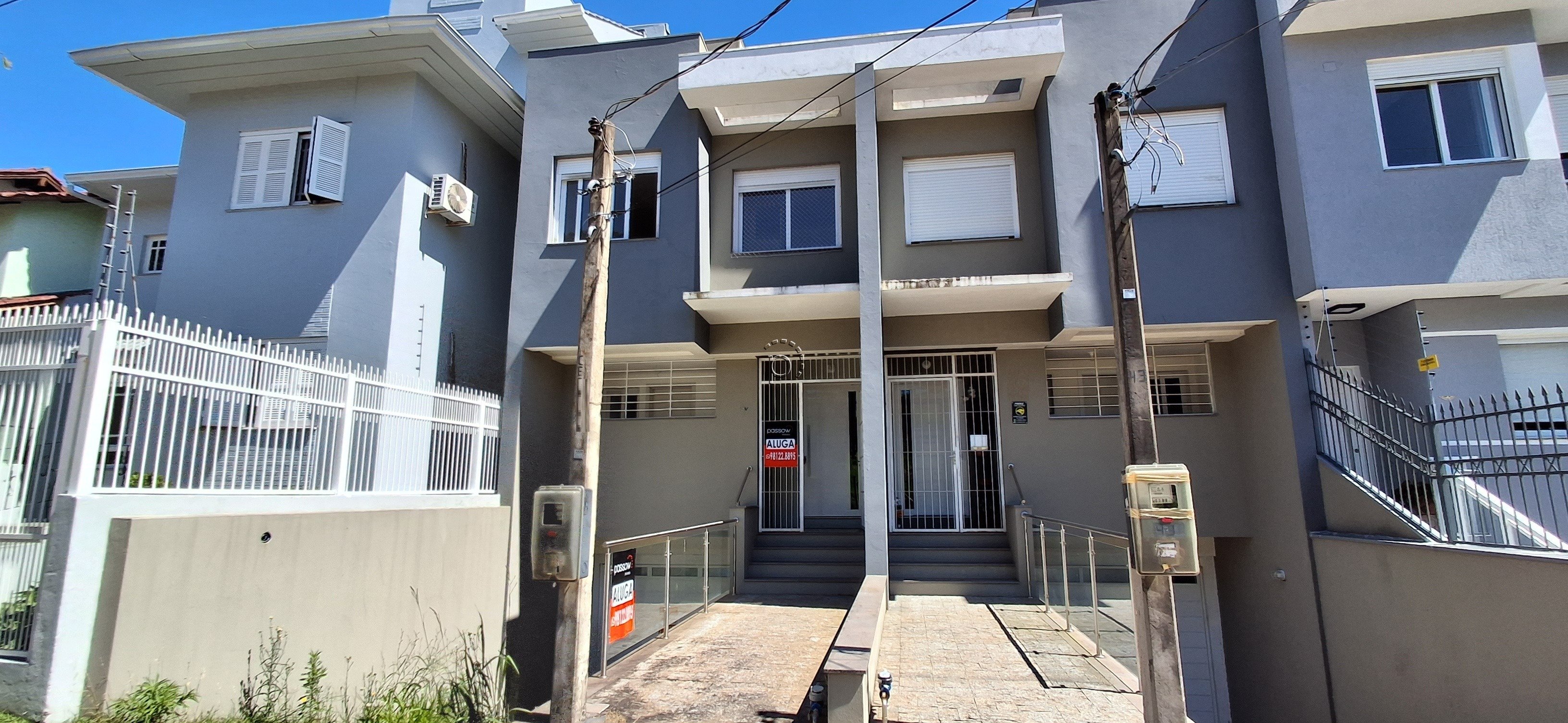 Casa para alugar com 197m², 3 quartos, 1 suíte, 3 vagas no bairro Espirito Santo em Porto Alegre