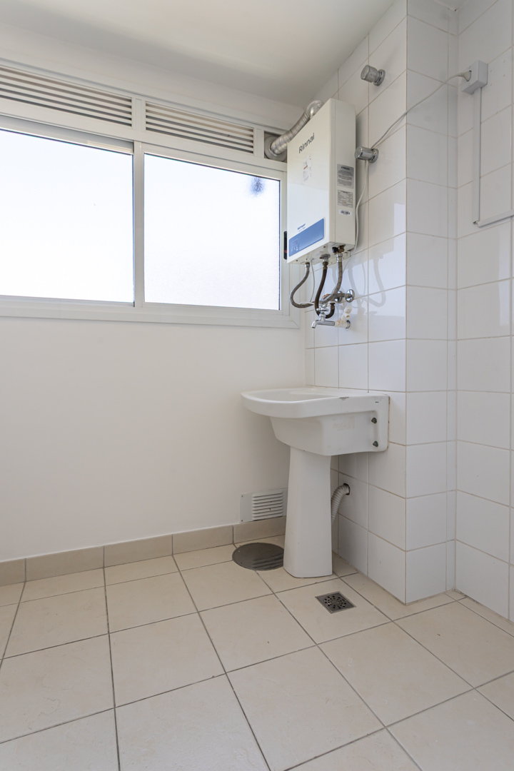 Apartamento para alugar com 86m², 3 quartos no bairro Tristeza em Porto Alegre - Foto 9