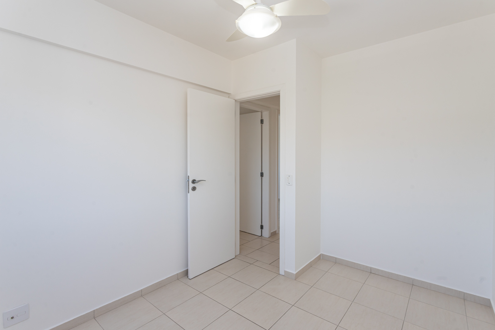 Apartamento para alugar com 86m², 3 quartos no bairro Tristeza em Porto Alegre - Foto 18