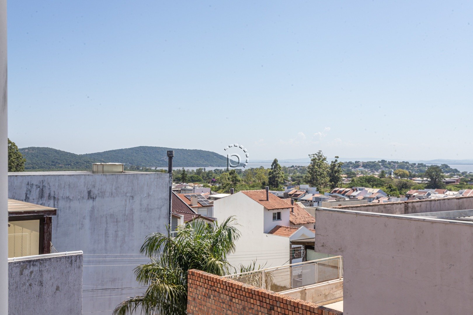 Casa para alugar com 180m², 3 quartos, 3 suítes, 3 vagas no bairro Guarujá em Porto Alegre - Foto 34