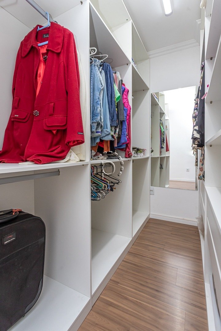 Casa para alugar com 180m², 3 quartos, 3 suítes, 3 vagas no bairro Guarujá em Porto Alegre - Foto 36