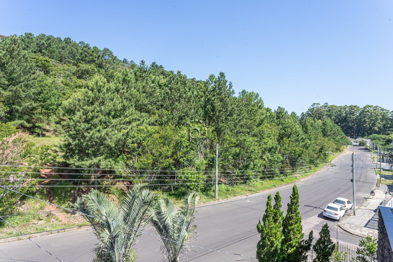 Casa para alugar com 180m², 3 quartos, 3 suítes, 3 vagas no bairro Guarujá em Porto Alegre - Foto 42