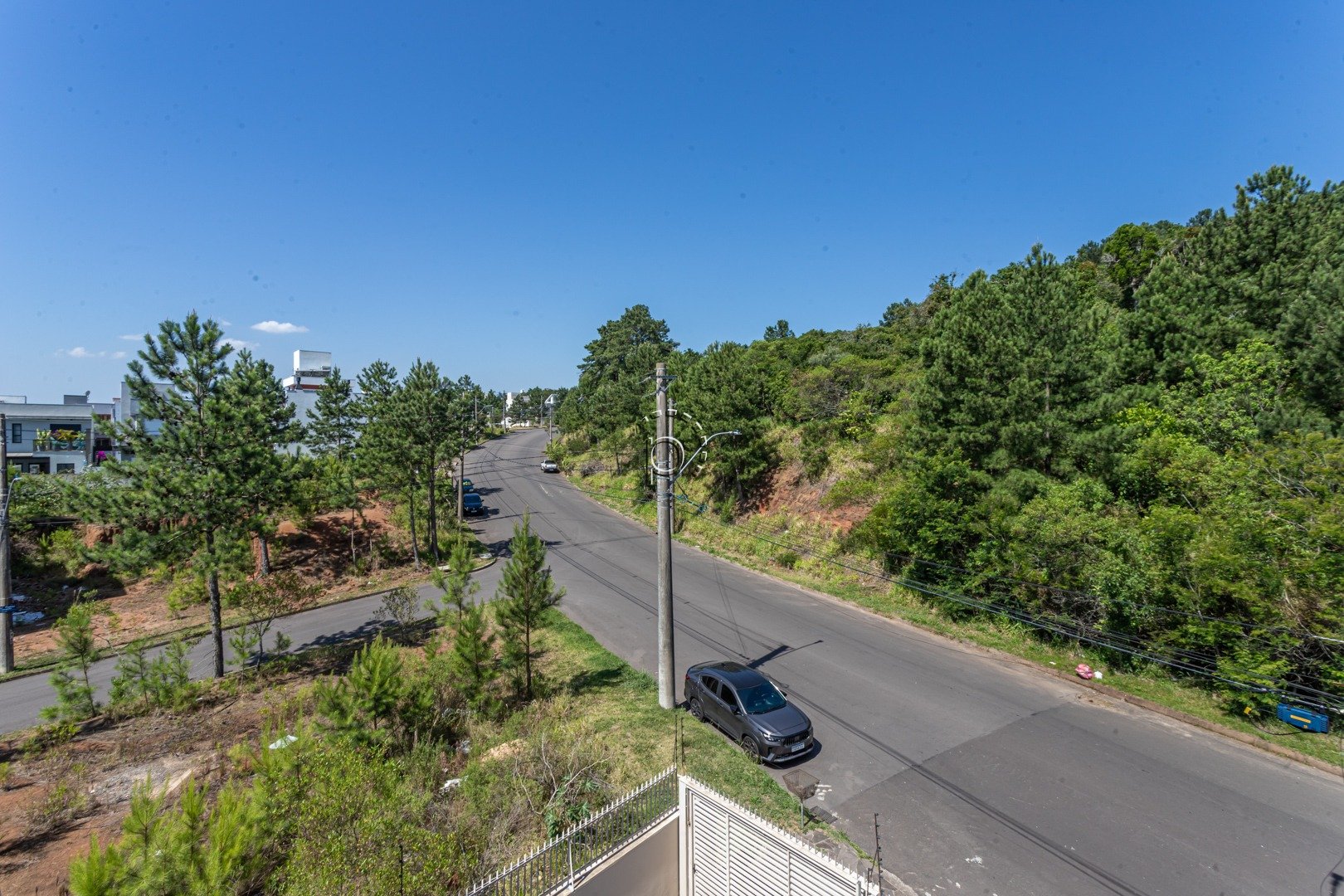 Casa para alugar com 180m², 3 quartos, 3 suítes, 3 vagas no bairro Guarujá em Porto Alegre - Foto 43