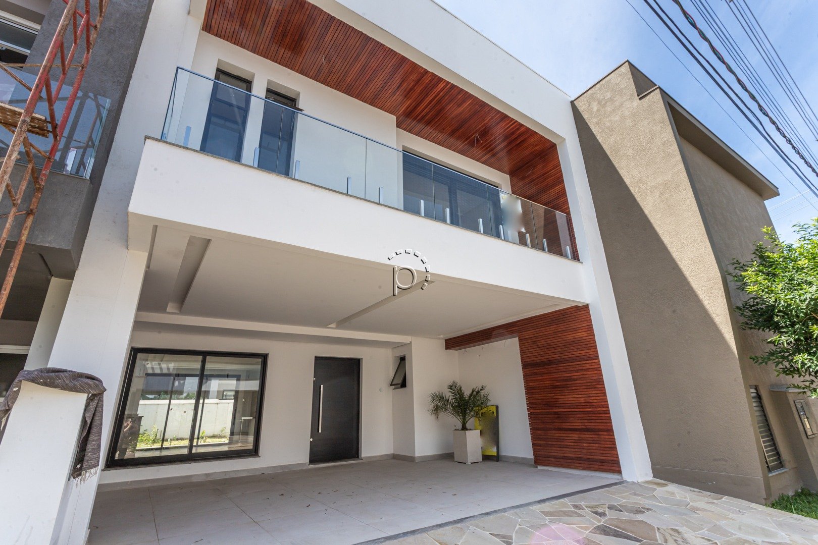 Casa em Condomínio à venda com 217m², 3 quartos, 3 suítes, 2 vagas no bairro Ipanema em Porto Alegre
