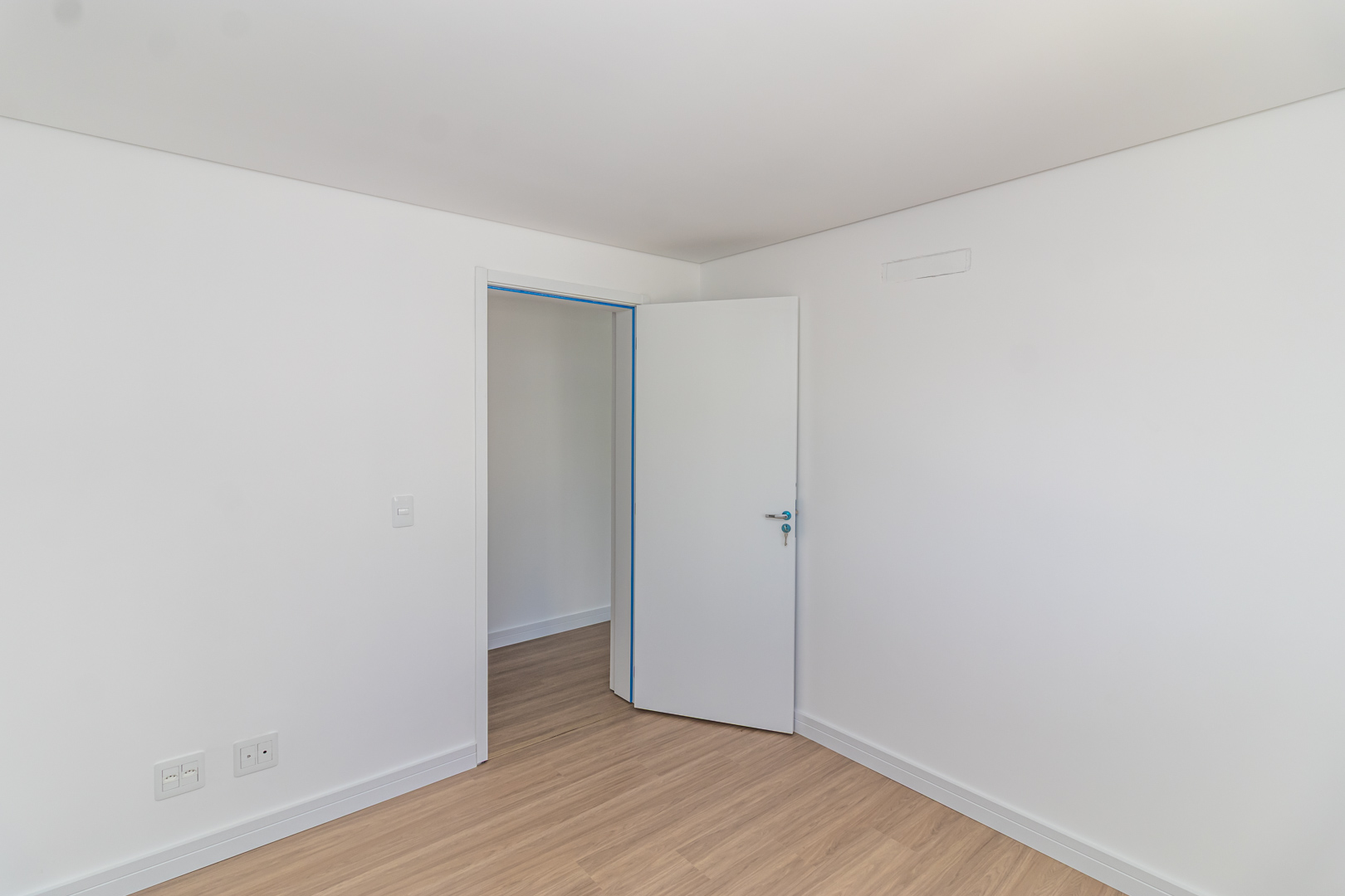 Apartamento para alugar com 86m², 2 quartos, 3 suítes, 2 vagas no bairro Tristeza em Porto Alegre - Foto 19