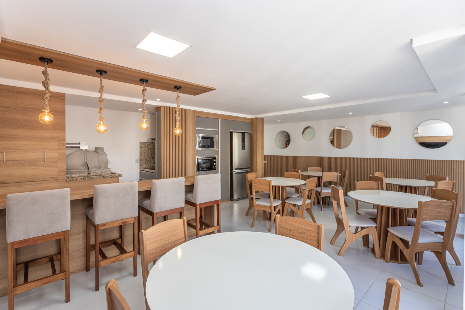 Apartamento para alugar com 86m², 2 quartos, 3 suítes, 2 vagas no bairro Tristeza em Porto Alegre - Foto 30