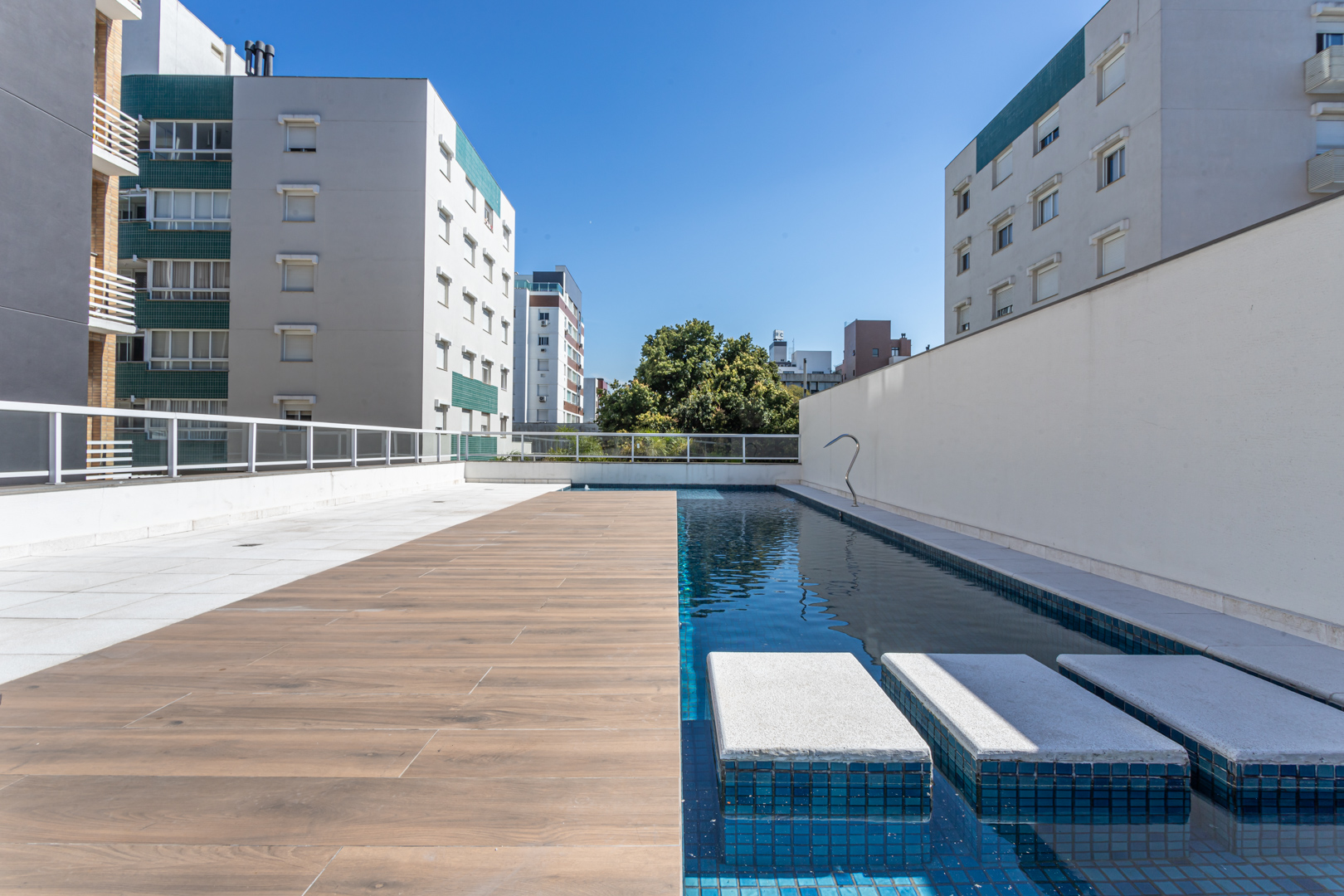 Apartamento para alugar com 86m², 2 quartos, 3 suítes, 2 vagas no bairro Tristeza em Porto Alegre - Foto 35