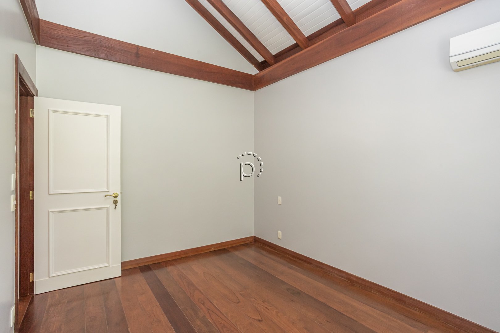 Casa em Condomínio à venda com 491m², 4 quartos, 4 suítes, 4 vagas no bairro Terra Ville em Porto Alegre - Foto 47