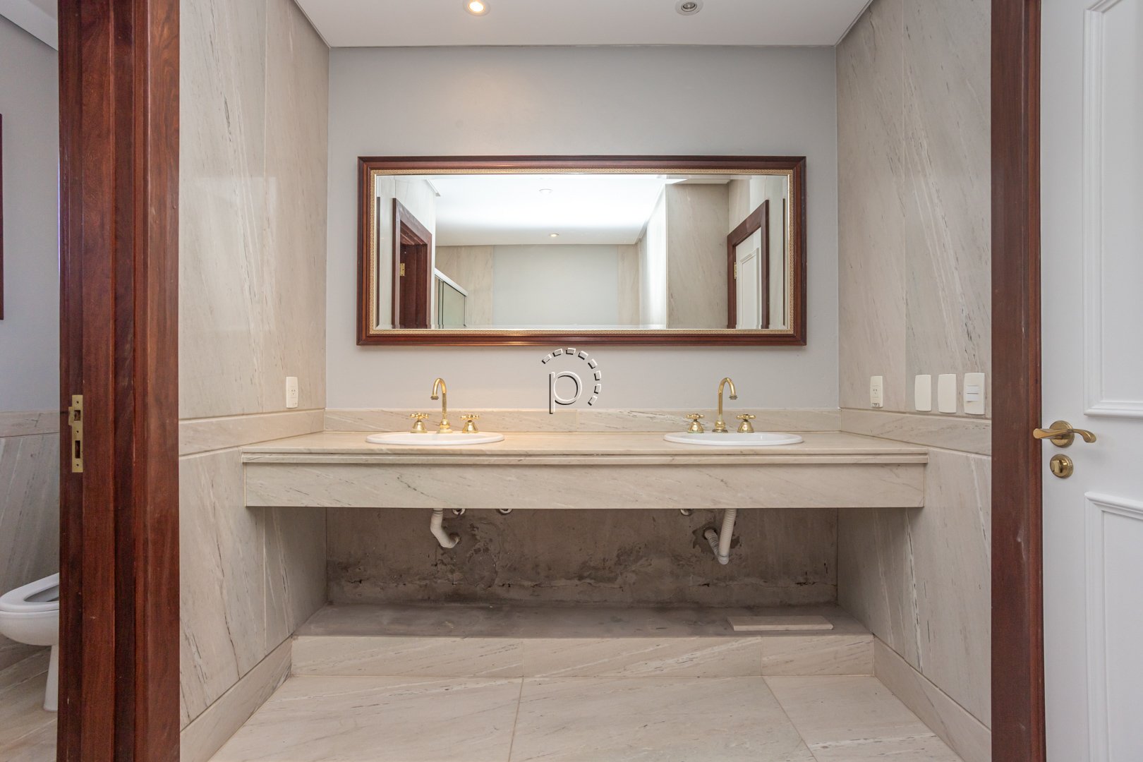 Casa em Condomínio à venda com 491m², 4 quartos, 4 suítes, 4 vagas no bairro Terra Ville em Porto Alegre - Foto 34