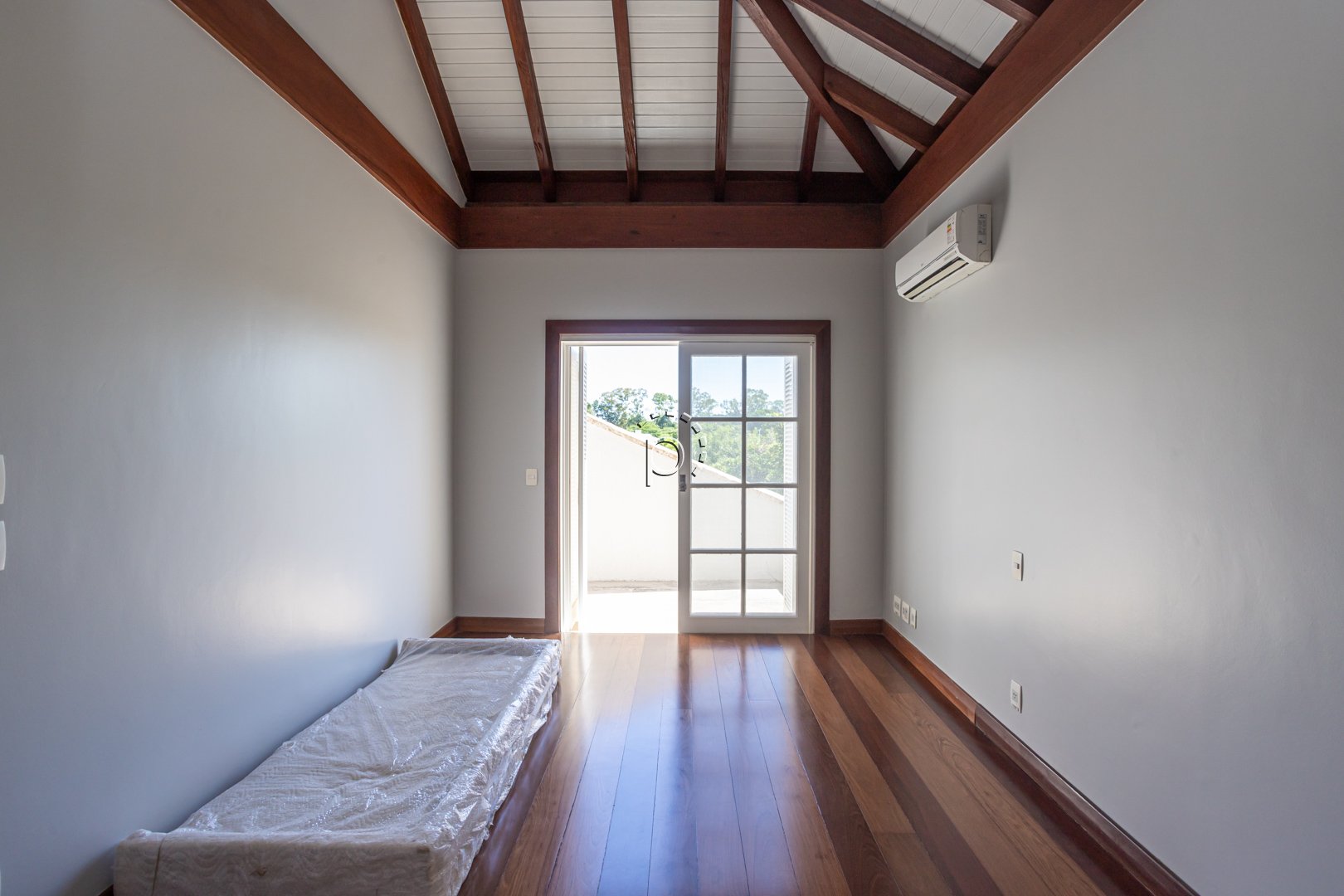 Casa em Condomínio à venda com 491m², 4 quartos, 4 suítes, 4 vagas no bairro Terra Ville em Porto Alegre - Foto 50