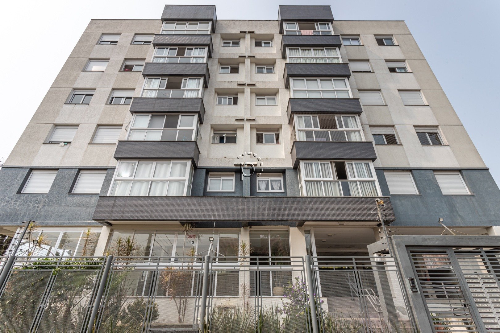 Apartamento à venda com 71m², 2 quartos, 1 suíte, 2 vagas no bairro Tristeza em Porto Alegre