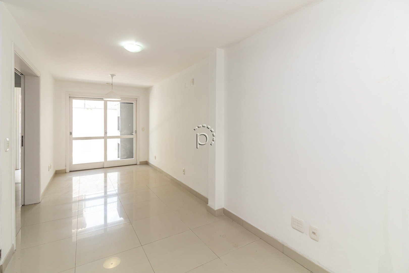 Casa em Condomínio para alugar com 133m², 3 quartos, 1 suíte, 3 vagas no bairro Hípica em Porto Alegre - Foto 4