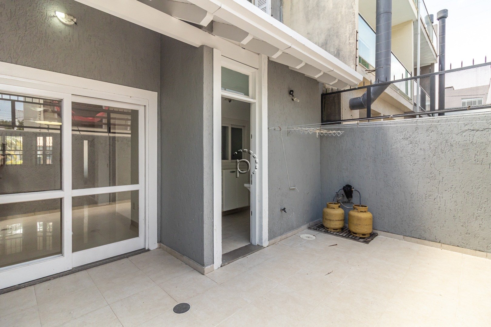 Casa em Condomínio para alugar com 133m², 3 quartos, 1 suíte, 3 vagas no bairro Hípica em Porto Alegre - Foto 15