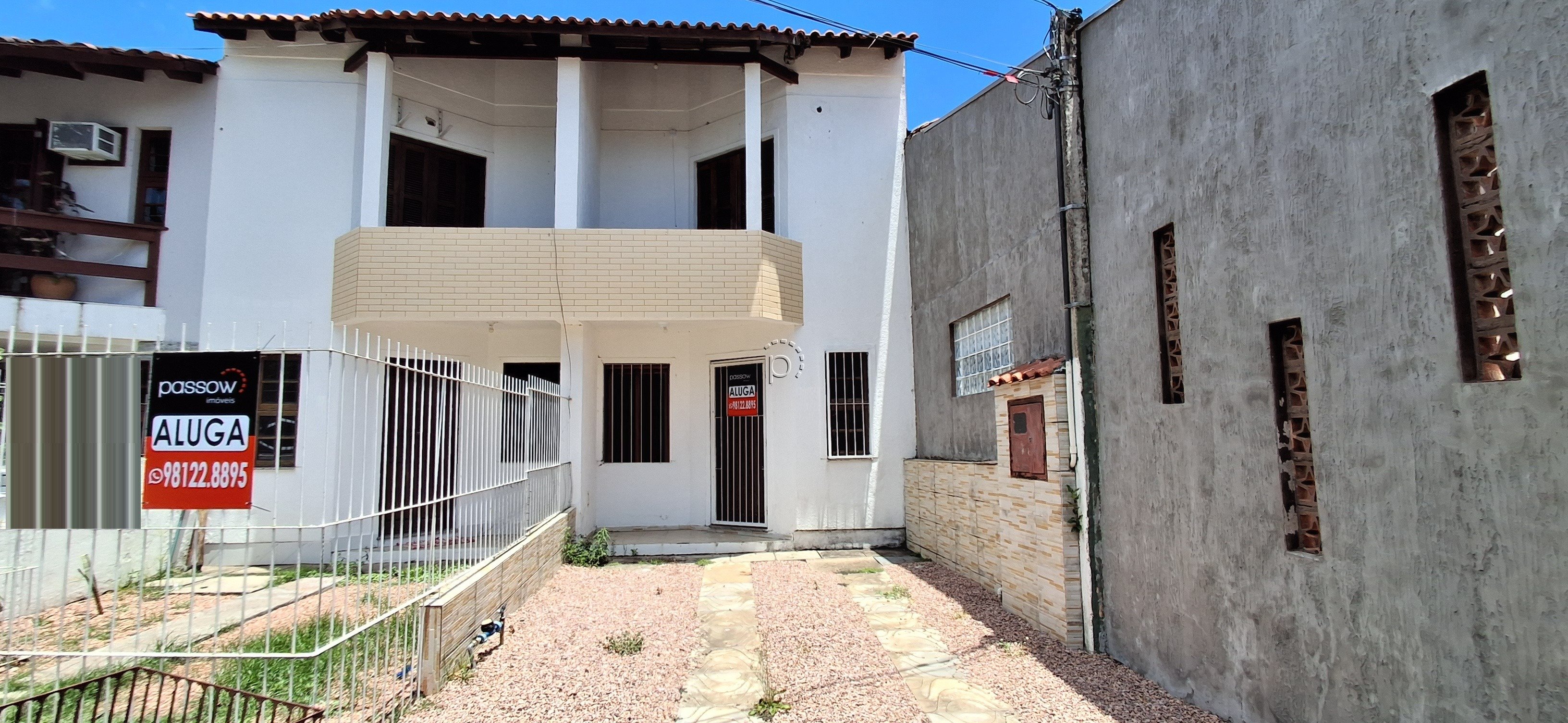 Casa para alugar com 80m², 3 quartos, 1 vaga no bairro Hípica em Porto Alegre