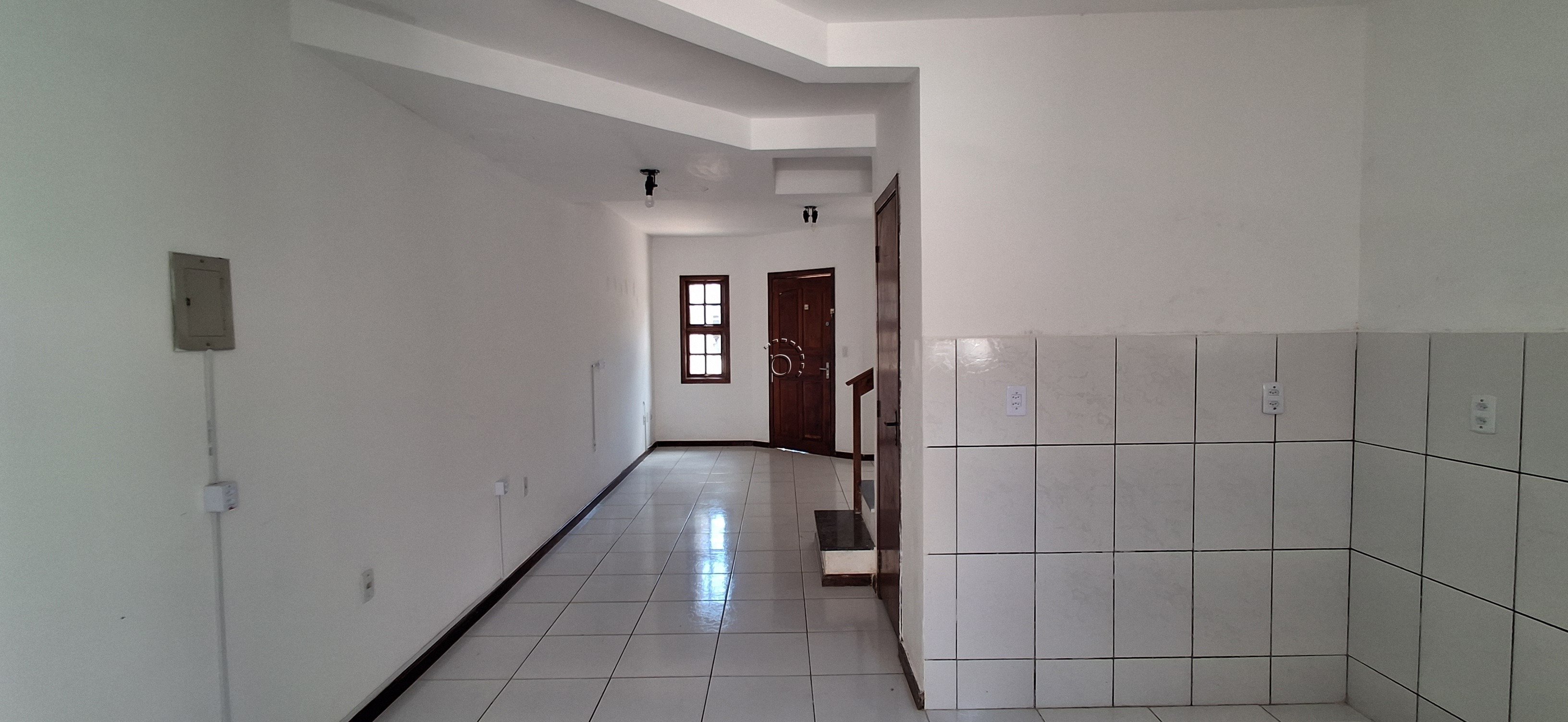 Casa para alugar com 80m², 3 quartos, 1 vaga no bairro Hípica em Porto Alegre - Foto 3