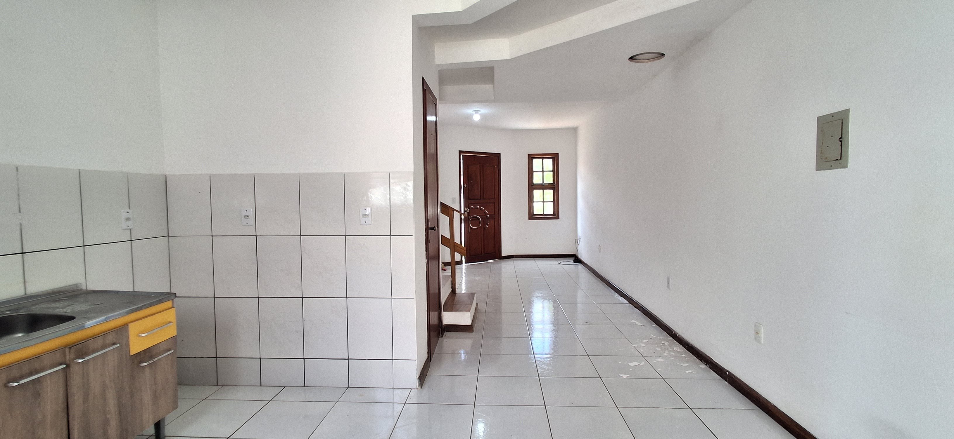 Casa para alugar com 80m², 3 quartos, 1 vaga no bairro Hípica em Porto Alegre - Foto 3