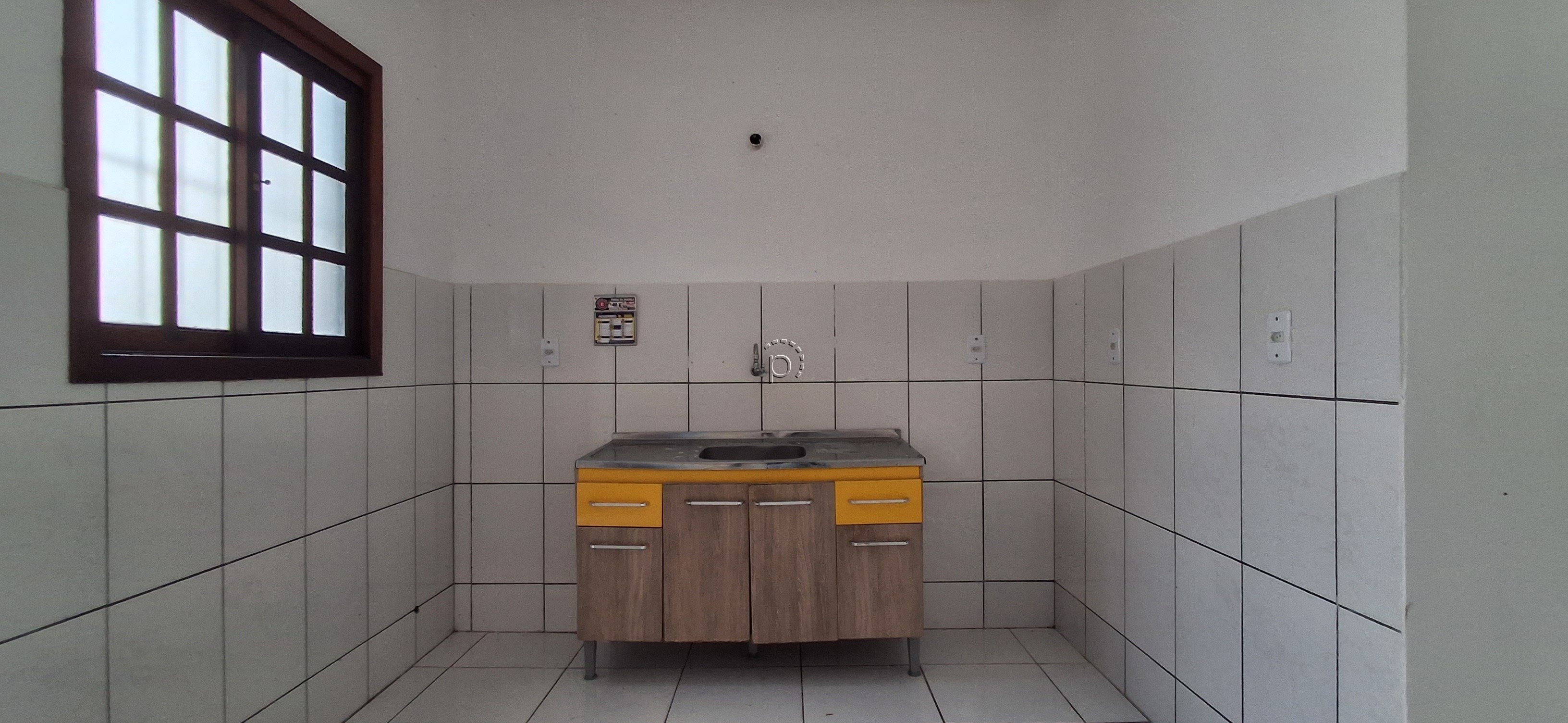 Casa para alugar com 80m², 3 quartos, 1 vaga no bairro Hípica em Porto Alegre - Foto 4