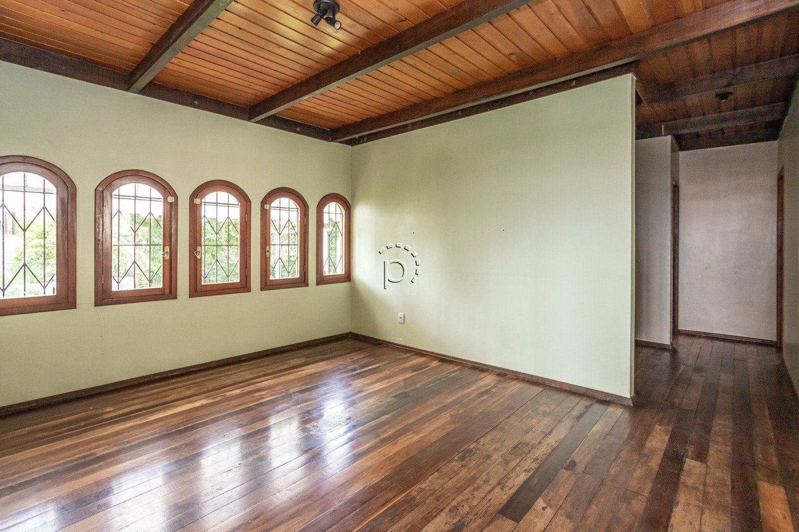 Casa para alugar com 262m², 2 quartos, 2 suítes, 2 vagas no bairro Ipanema em Porto Alegre - Foto 11