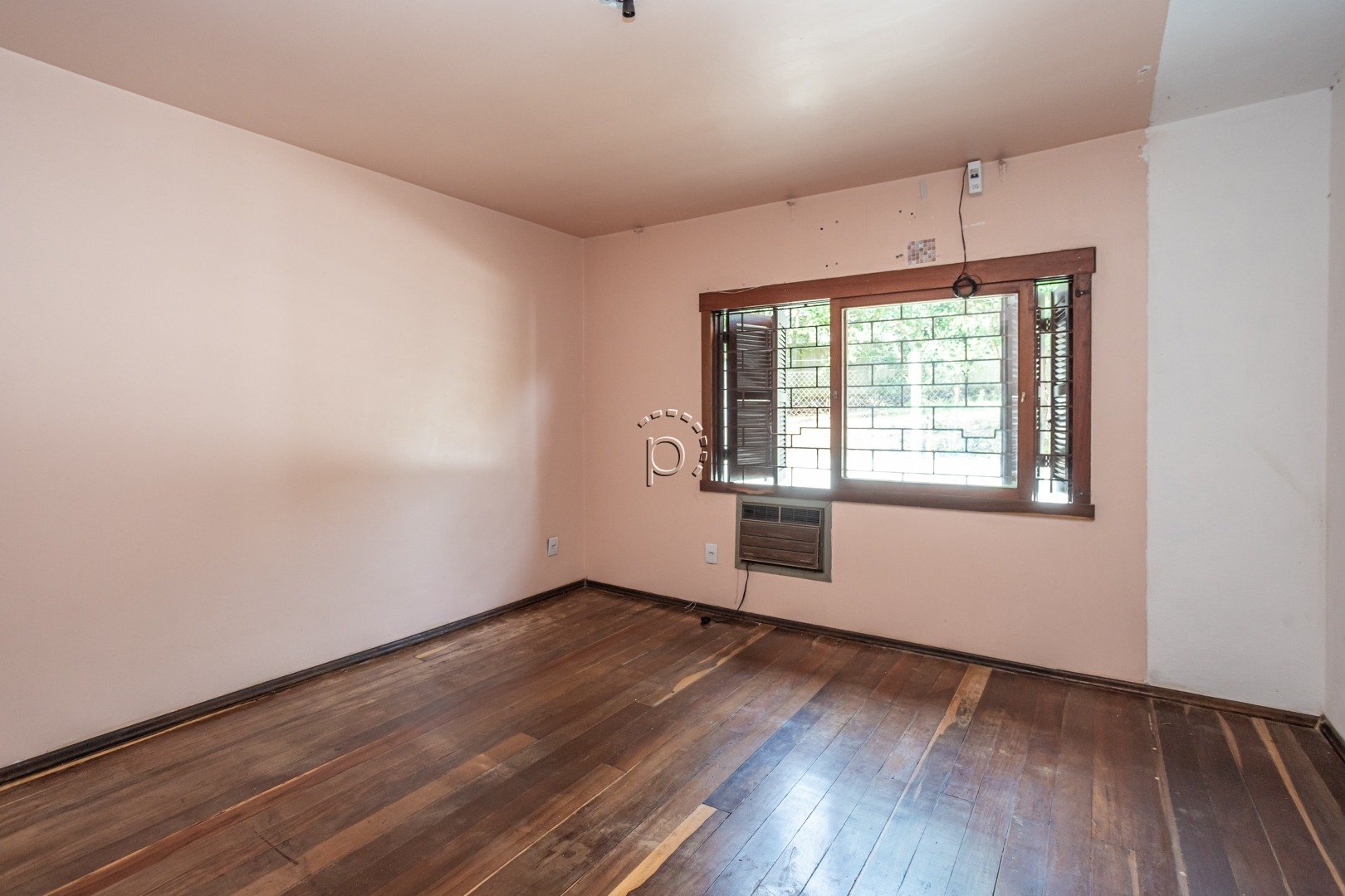 Casa para alugar com 262m², 2 quartos, 2 suítes, 2 vagas no bairro Ipanema em Porto Alegre - Foto 17