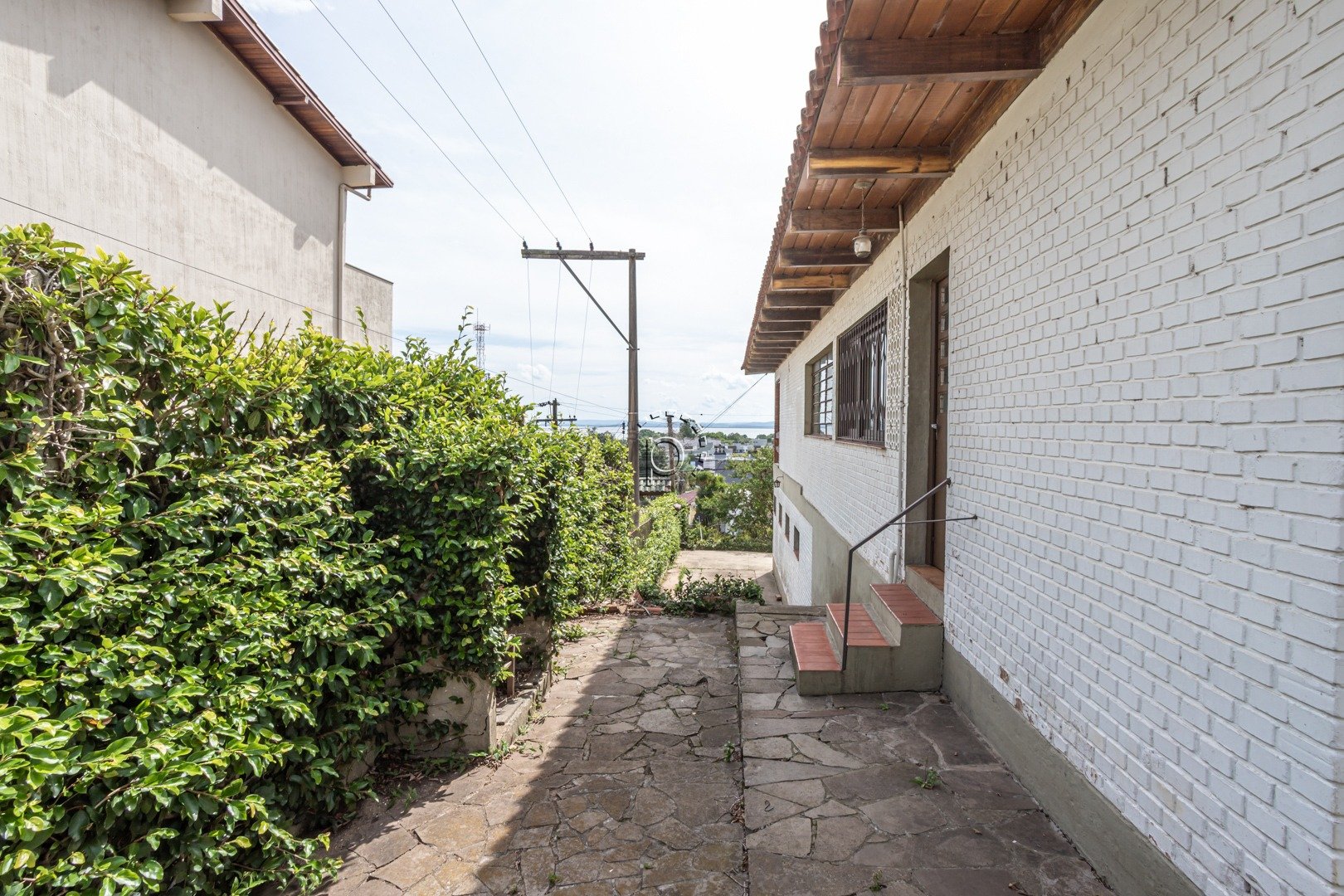 Casa para alugar com 262m², 2 quartos, 2 suítes, 2 vagas no bairro Ipanema em Porto Alegre - Foto 49