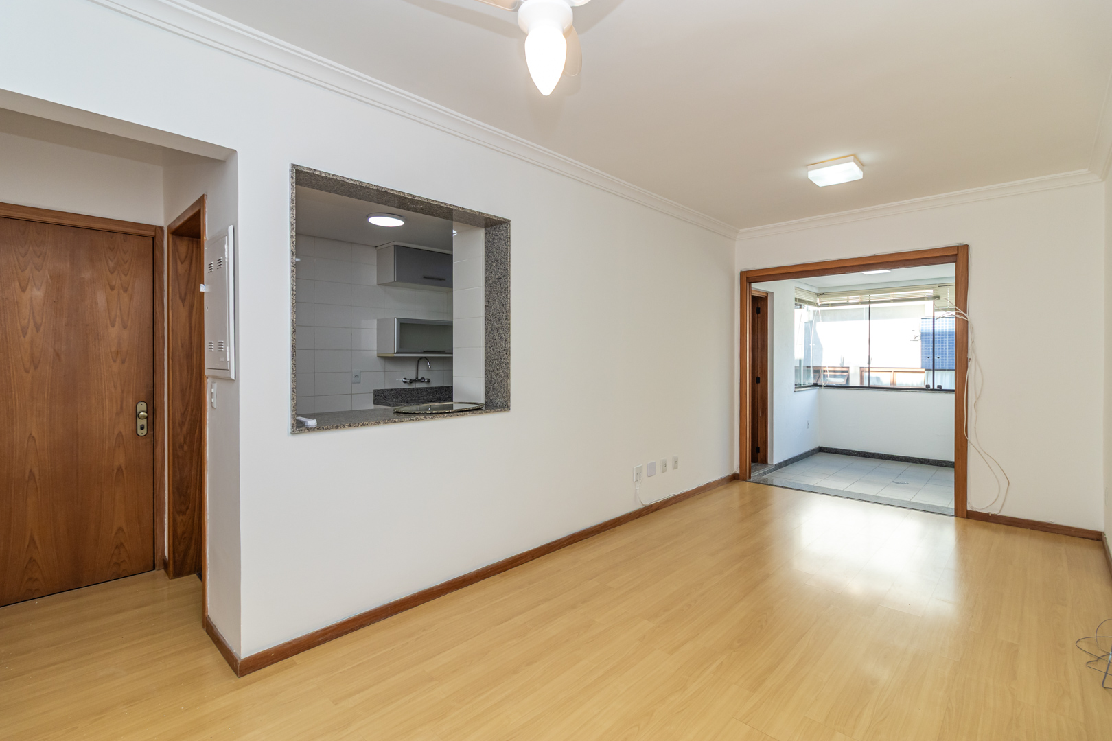 Apartamento para alugar com 76m², 2 quartos no bairro Tristeza em Porto Alegre