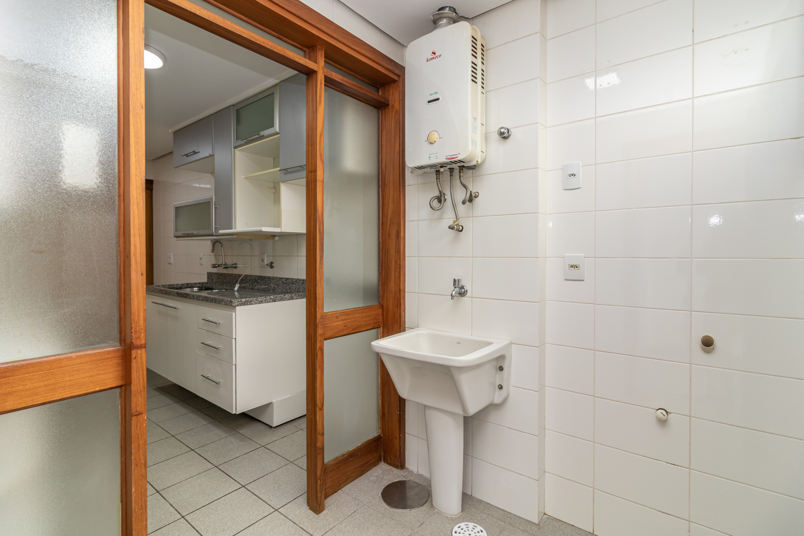Apartamento para alugar com 76m², 2 quartos no bairro Tristeza em Porto Alegre - Foto 12