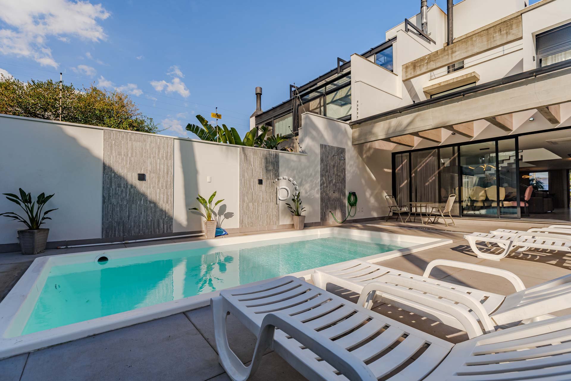 Casa à venda com 380m², 4 quartos, 4 suítes, 4 vagas no bairro Vila Assunção em Porto Alegre - Foto 35