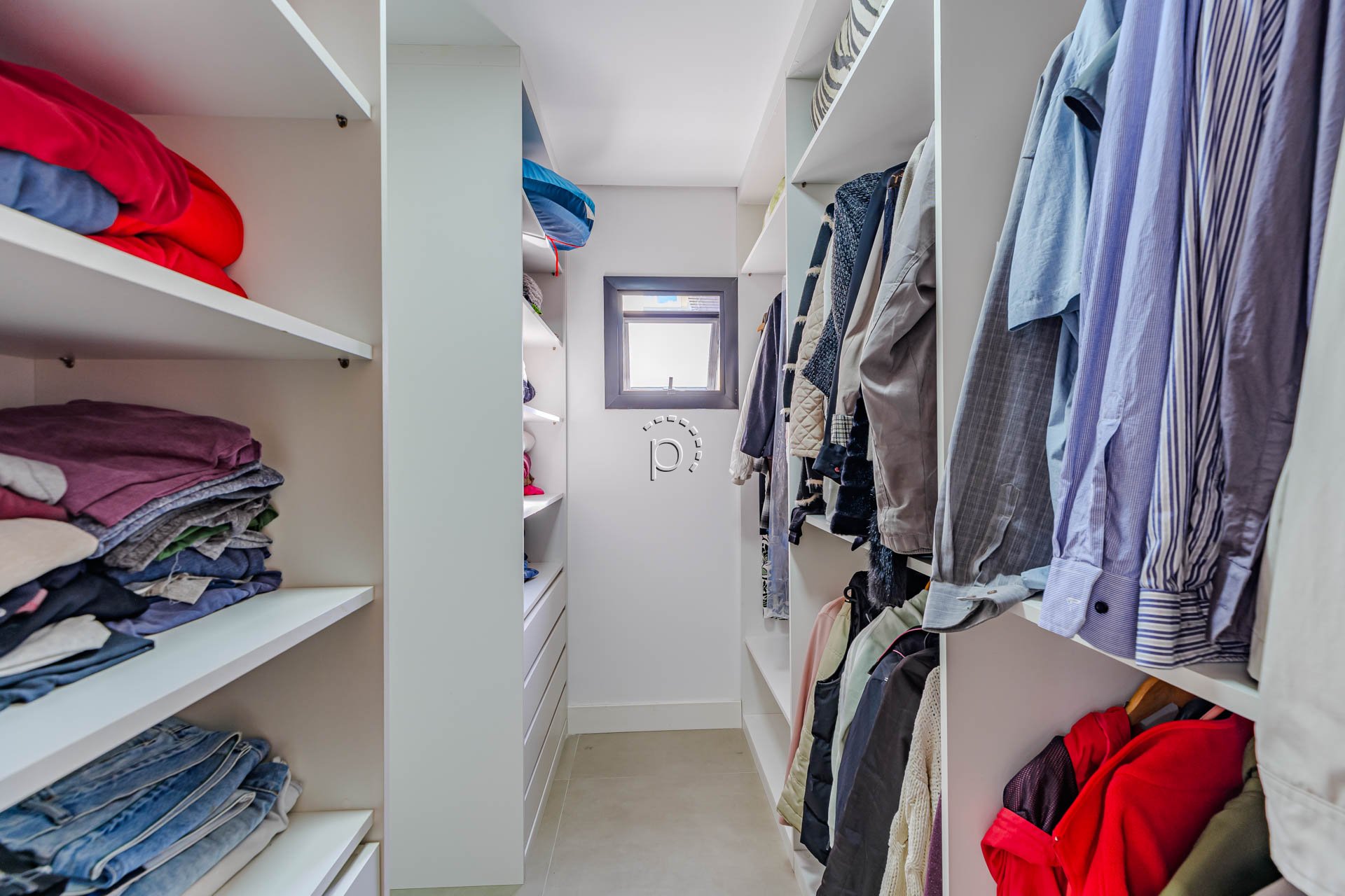 Casa à venda com 380m², 4 quartos, 4 suítes, 4 vagas no bairro Vila Assunção em Porto Alegre - Foto 14