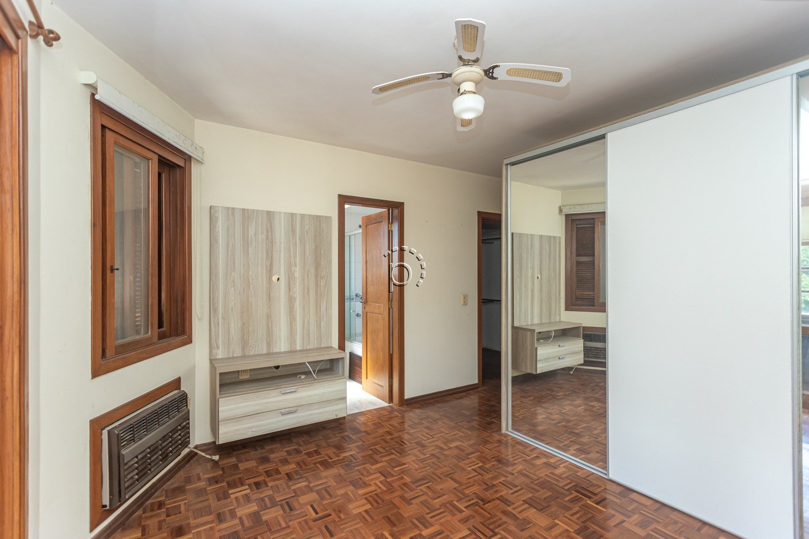 Casa em Condomínio para alugar com 318m², 4 quartos, 4 suítes, 4 vagas no bairro Tristeza em Porto Alegre - Foto 32